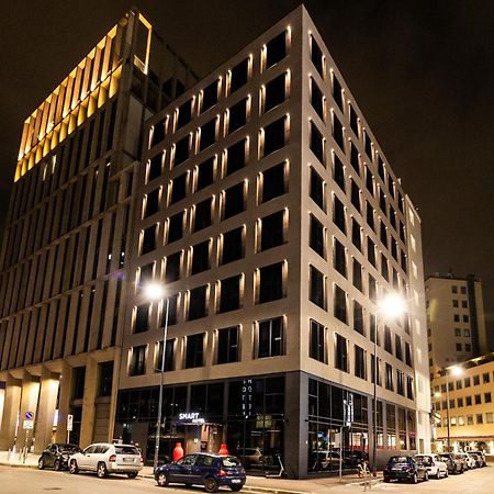 Smart Hotel Central Милано Екстериор снимка